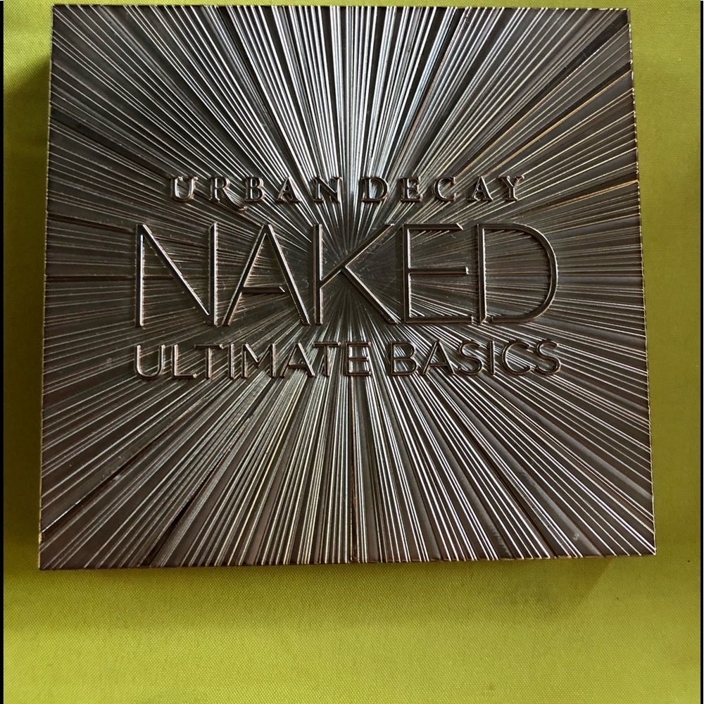 Urban decay Naked Matt Basics palette